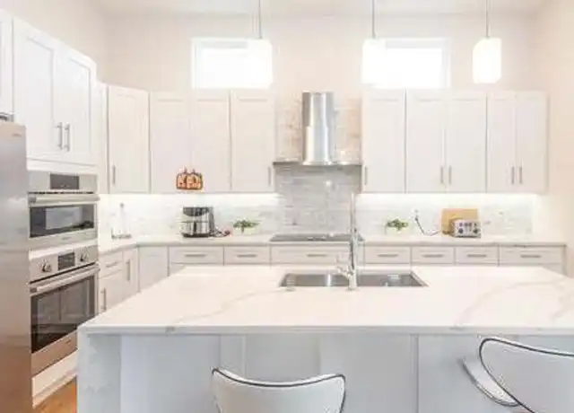 Property at 1719 Caddo St Unit 309, Dallas, TX, 75204, 3 beds, 2 baths, [object Object]