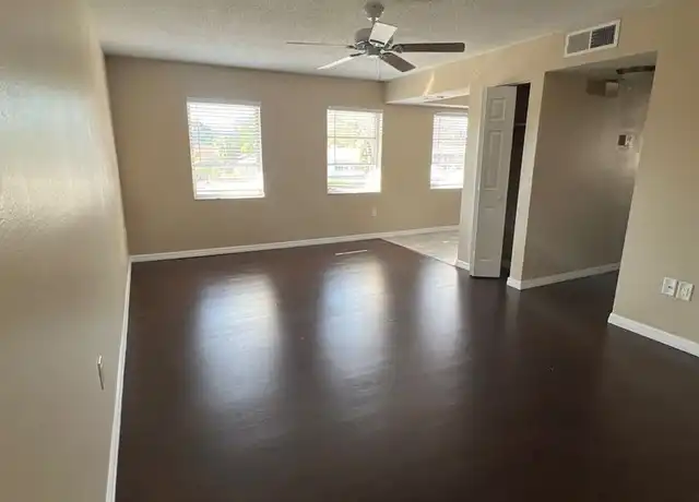Property at 2045 Hyde Park St Unit 2045-06, Sarasota, FL, 34239, 1 bed, 1 bath, [object Object]