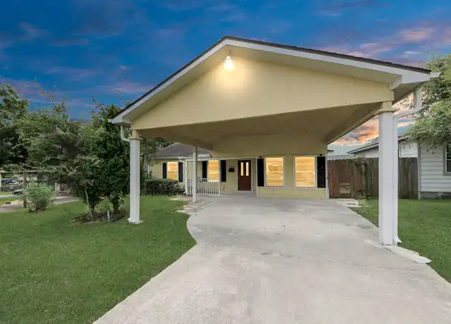 Property at 7722 Elm St, Houston, TX, 77023, 2 beds, 2 baths, [object Object]