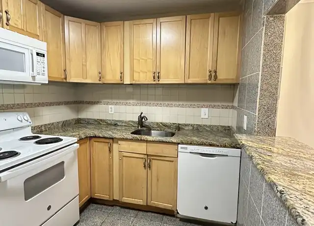 Property at 11 Weld St #31, Framingham, MA, 01702, 1 bed, 1 bath, [object Object]