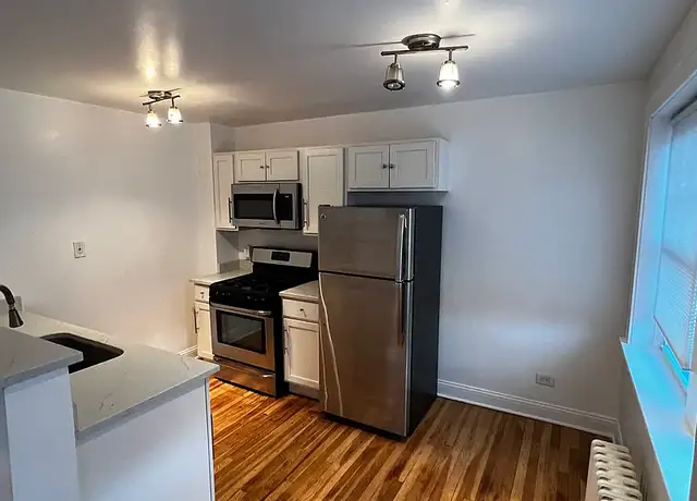 Photo of 10600 Clifton Blvd, Cleveland, OH 44102