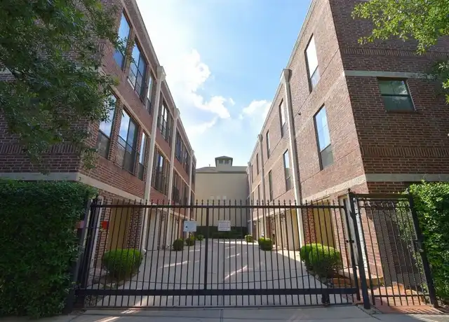 Property at 118 McGowen St Unit C, Houston, TX, 77006, 1 bed, 1.5 baths, [object Object]