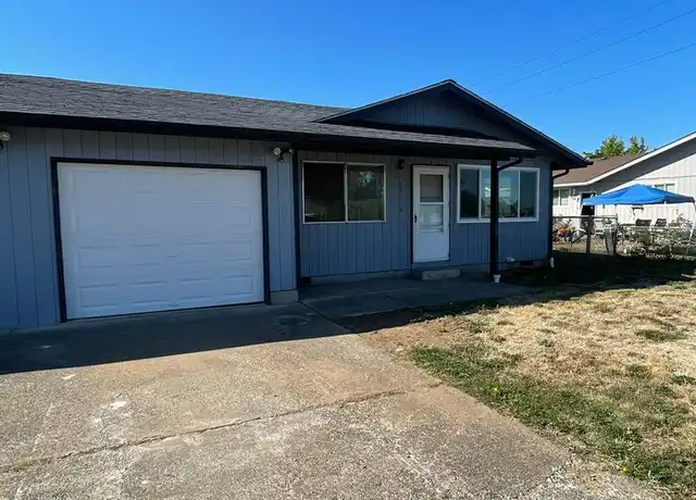 Property at 880 W Academy St Unit 880, Lebanon, OR, 97355, 3 beds, 2 baths, [object Object]