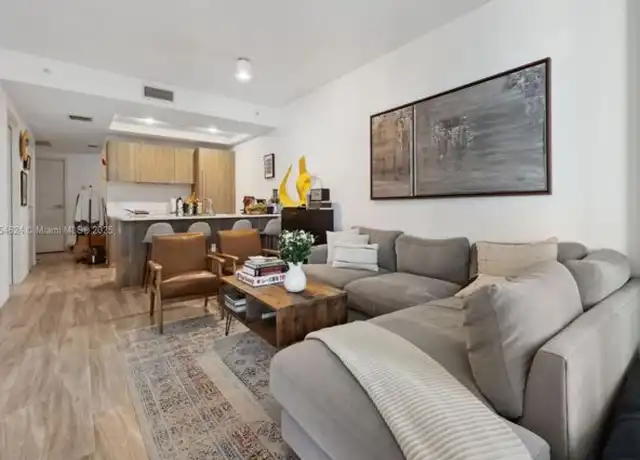 Property at 801 S Miami Ave #2007, Miami, FL, 33130, 1 bed, 2 baths, [object Object]
