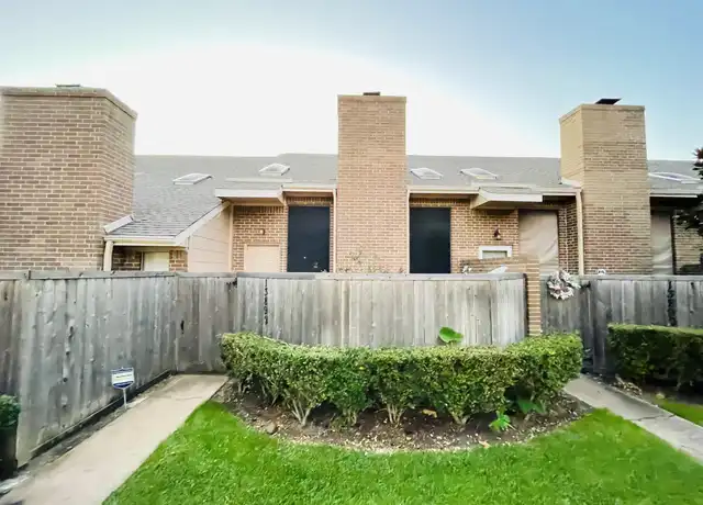 Property at 13892 Hollowgreen Dr Unit 82/805, Houston, TX, 77082, 2 beds, 1.5 baths, [object Object]