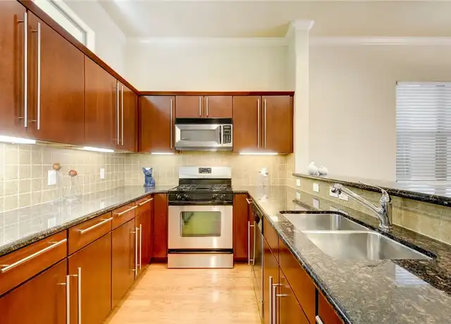 Property at 1115 Kinney Ave #13, Austin, TX, 78704, 3 beds, 2.5 baths, [object Object]