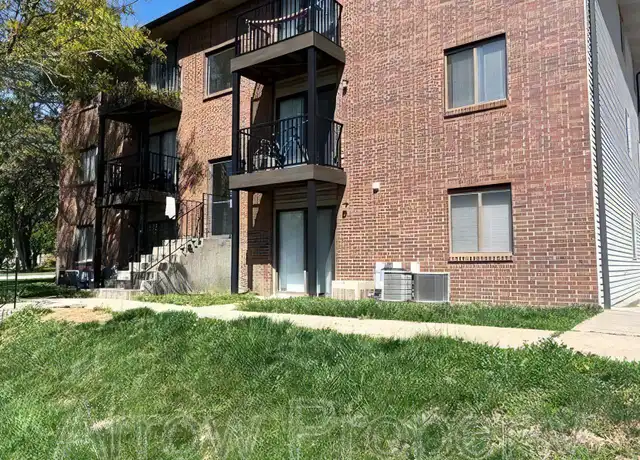 Property at 3405 Holdrege St Unit 303, Lincoln, NE, 68503, 2 beds, 1 bath, [object Object]