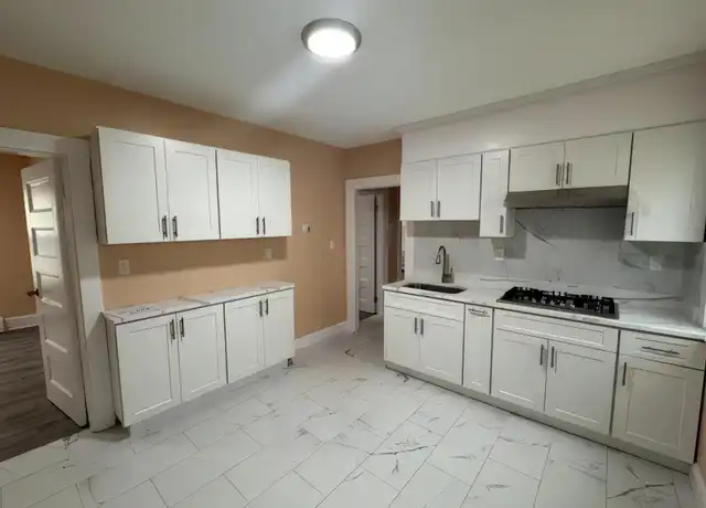 Property at 22 W Squantum St, Quincy, MA, 02171, 2 beds, 1 bath, [object Object]