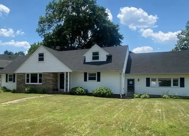 Property at 456 Sunset View Dr, Akron, OH, 44320, 3 beds, 3 baths, [object Object]