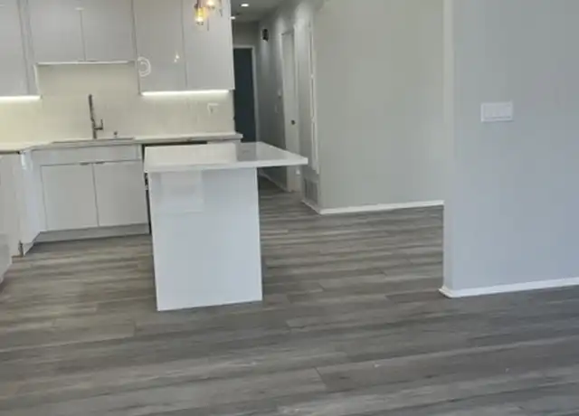 Property at 674 Holly Ave, Oxnard, CA, 93036, 2 beds, 2 baths, [object Object]