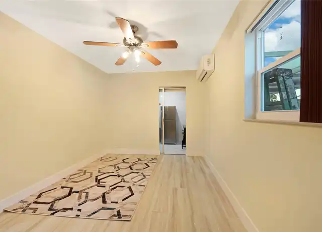 Property at 8453 Southampton Dr, Miramar, FL, 33025, 1 bed, 1 bath, [object Object]