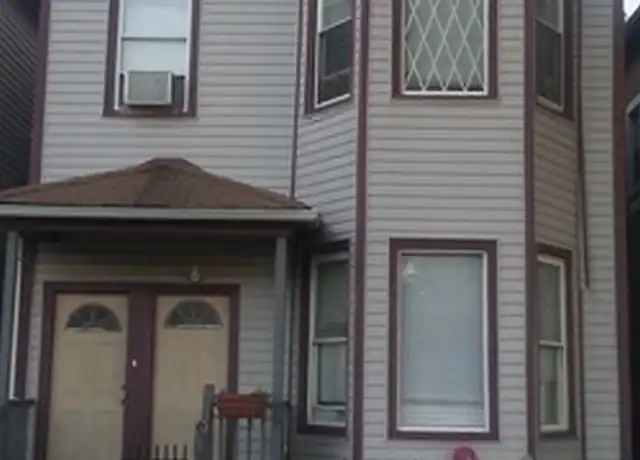 Property at 520 W 44th Pl Unit 2FF, Chicago, IL, 60609, 2 beds, 1 bath, [object Object]