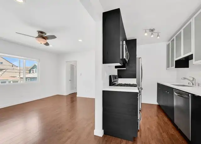 Property at 510 Pacific Ave Unit 5, Venice, CA, 90291, 1 bed, 1 bath, [object Object]