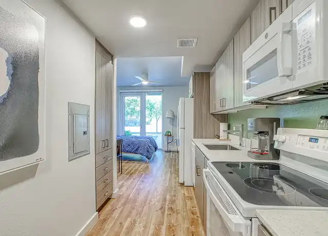 Property at Wynne Watts Commons - 928 NE 162nd Ave, Portland, OR, 97230, 1 bed, 1 bath, [object Object]