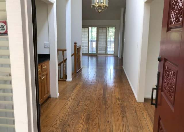 Photo of 20 Tamarisk, Moraga, CA 94556