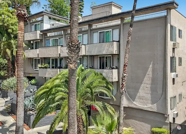 Photo of 1944 Whitley Ave, Los Angeles, CA 90068