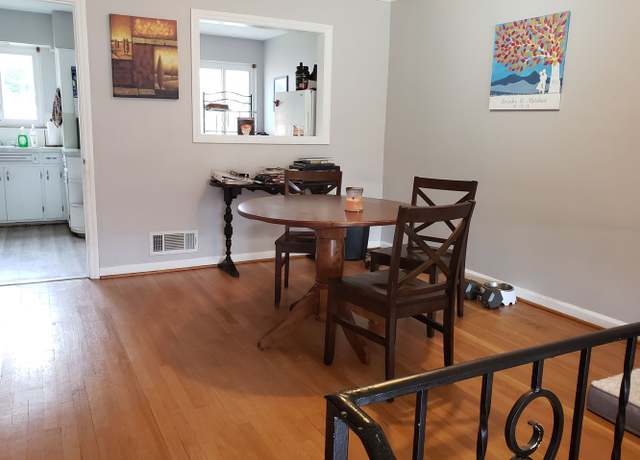 Photo of 2116-2122 Farleigh Rd Unit 2118, Upper Arlington, OH 43221