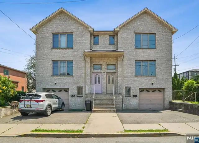 Property at 2402 Hammett Ave, Fort Lee, NJ, 07024, 3 beds, 3.5 baths, [object Object]