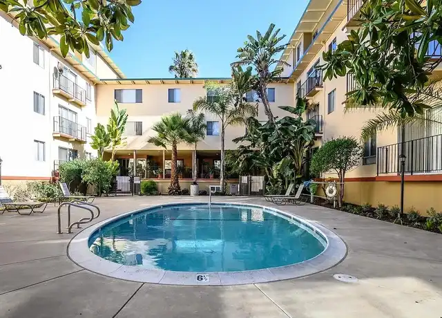 Property at Jackson Lake Apartments - 1533 Jackson St, Hayward, CA, 94612, 1-2 bed, 1 bath, [object Object]