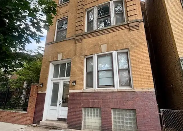 Property at 1640 W Melrose St Unit 3, Chicago, IL, 60657, 2 beds, 1 bath, [object Object]