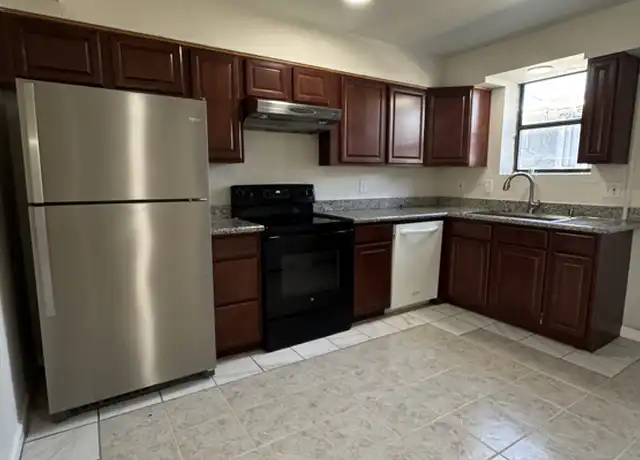 Property at 2949 W Mexico Ave Unit D, Denver, CO, 80219, 2 beds, 1 bath, [object Object]