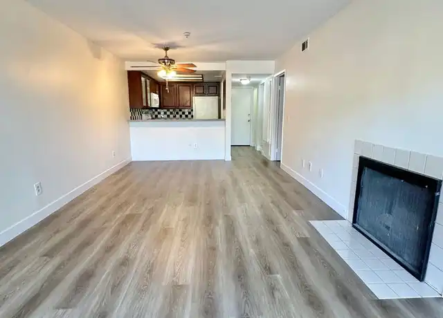 Property at 550 Orange Ave #105, Long Beach, CA, 90802, 1 bed, 1 bath, [object Object]