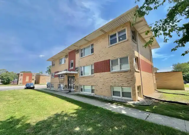 Property at 18428 Torrence Ave, Lansing, IL, 60438, 2 beds, 1 bath, [object Object]