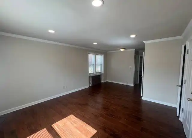 Property at 2833 28th St SE Unit 4, Washington, DC, 20020, 3 beds, 1 bath, [object Object]