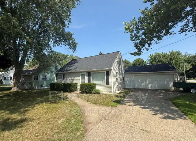 Property at 359 Majestic St SE, Grand Rapids, MI, 49548, 4 beds, 1 bath, [object Object]