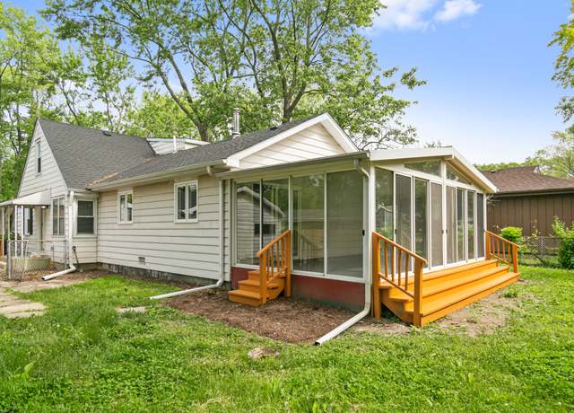 Photo of 18836 Harding Ave Unit 1, Flossmoor, IL 60422