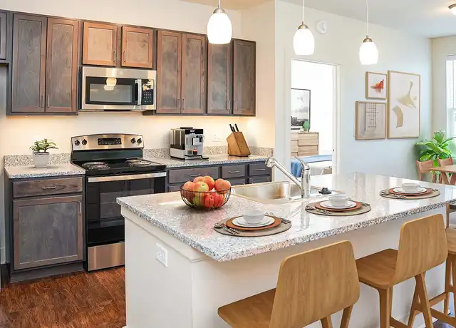 Property at Orleans Station - 725 Court Ave, Memphis, TN, 38105, 1-2 bed, 1-2 bath, [object Object]
