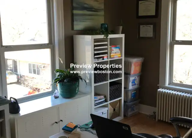 Property at 12 Lincoln Rd Unit P, Newton, MA, 02458, 4 beds, 2.5 baths, [object Object]