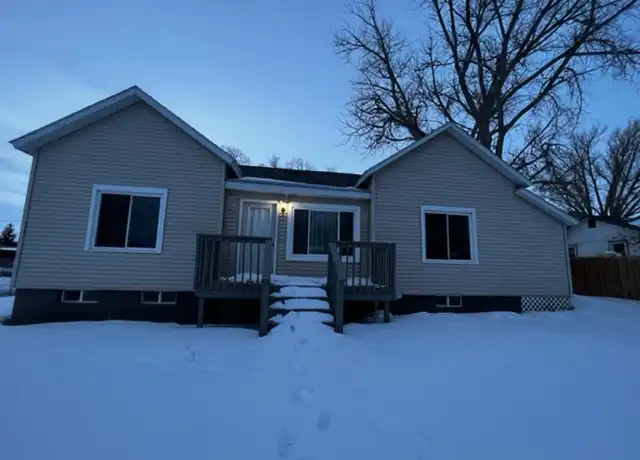 Property at 1004 9th St, Rawlins, WY, 82301, 4 beds, 2 baths, [object Object]