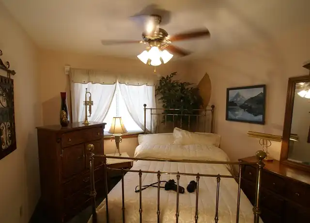 Property at Greenway Park Apartments - 2609 16th Ave S, Minneapolis, MN, 55407, 1 bed, 1 bath, [object Object]