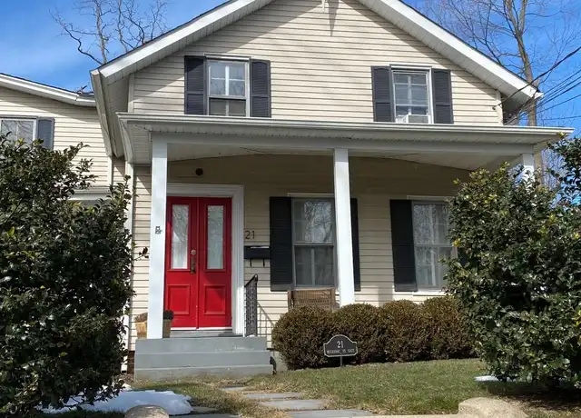 Property at 21 Mechanic St, Huntington, NY, 11743, 2 beds, 1 bath, [object Object]