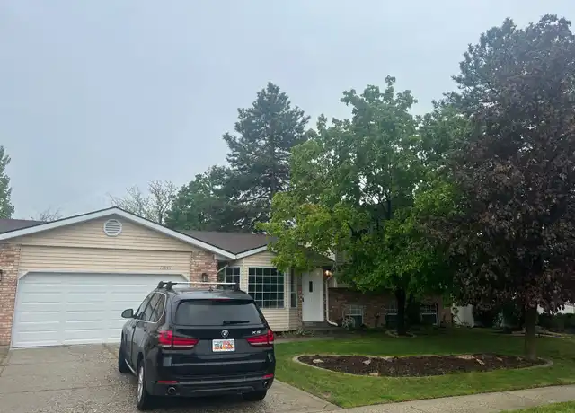 Property at 11891 S Hagan Rd, Sandy, UT, 84092, 4 beds, 3 baths, [object Object]