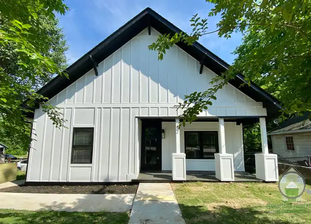 Property at 32 Pendleton Rd, Greenville, SC, 29611, 3 beds, 2 baths, [object Object]