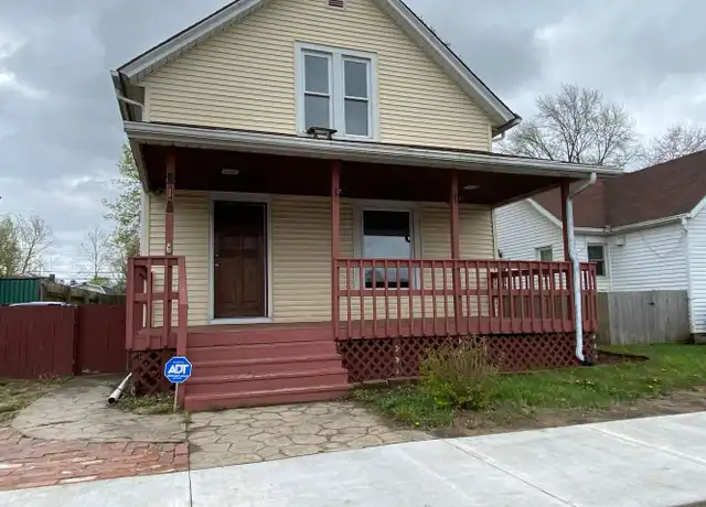 Property at 818 S 10th St, Goshen, IN, 46526, 2 beds, 1 bath, [object Object]