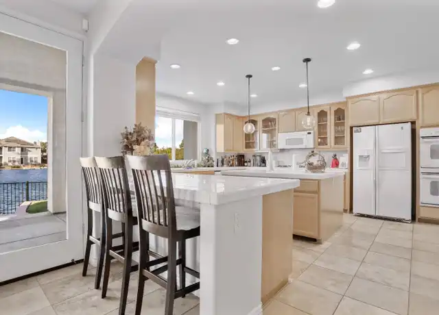 Property at 963 Bear Ct, Tracy, CA, 95304, 4 beds, 2.5 baths, [object Object]