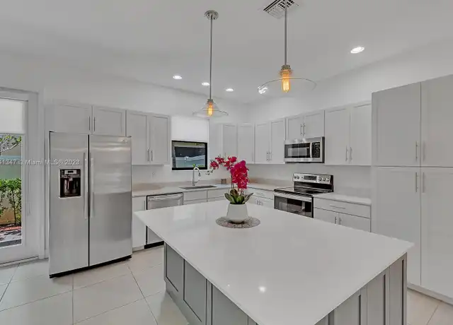 Property at 20960 NW 1st Dr, Pembroke Pines, FL, 33029, 3 beds, 3 baths, [object Object]