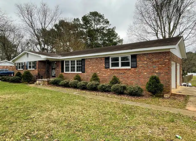 Property at 8413 Madison Pike, Madison, AL, 35758, 3 beds, 2 baths, [object Object]
