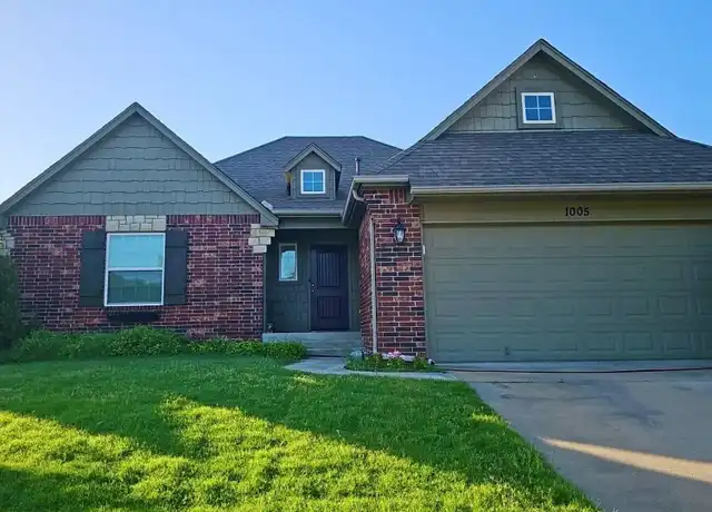 Property at 1005 W Fargo Dr, Broken Arrow, OK, 74012, 4 beds, 2 baths, [object Object]