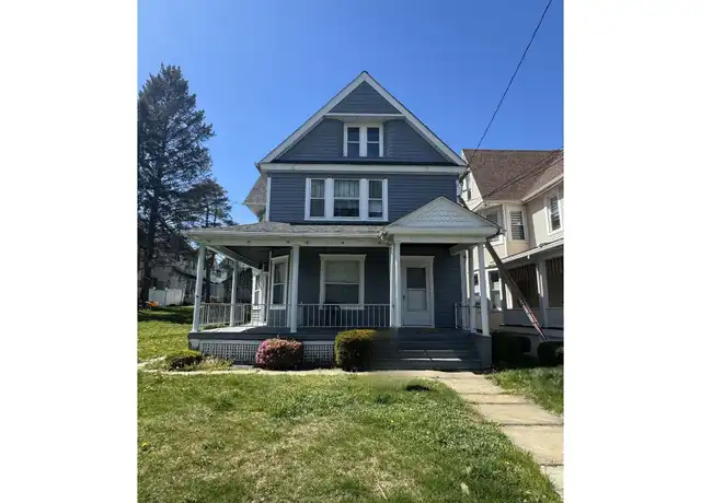 Property at 611 N Hyde Park Ave Unit 1, Scranton, PA, 18504, 4 beds, 2 baths, [object Object]