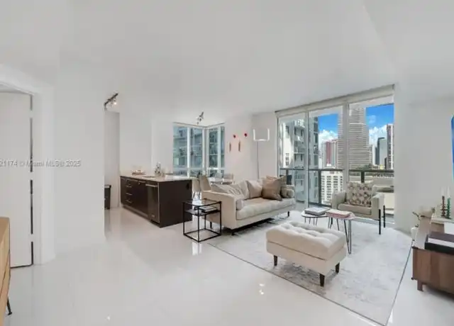 Property at 55 SE 6th St #1901, Miami, FL, 33131, 2 beds, 2 baths, [object Object]