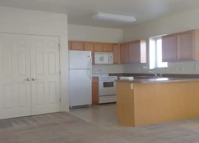 Property at 1210 Walnut Ave #2, Grand Junction, CO, 81501, 1 bed, 1 bath, [object Object]
