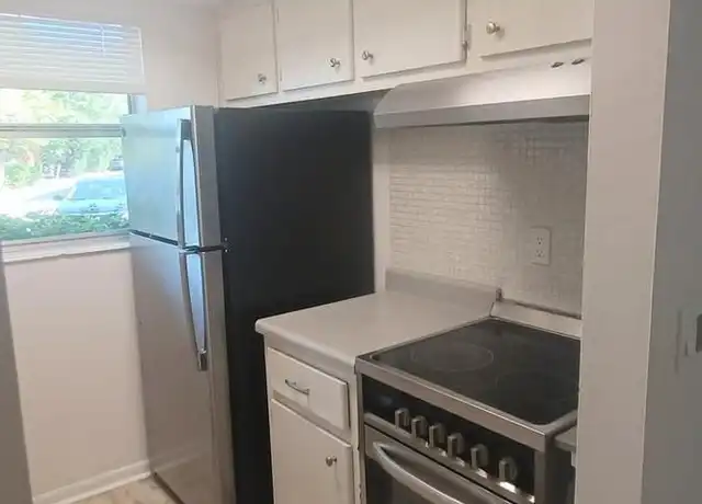 Property at 640 SE 2nd Ave, Boynton Beach, FL, 33435, 1 bed, 1 bath, [object Object]