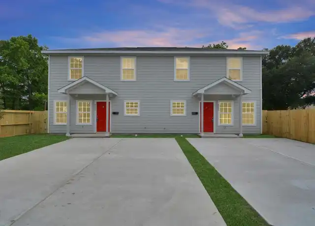 Property at 8595 Parkway Dr Unit D, Houston, TX, 77088, 4 beds, 2.5 baths, [object Object]