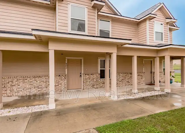 Property at 2002 20th St Unit 402, Huntsville, TX, 77340, 2 beds, 2.5 baths, [object Object]