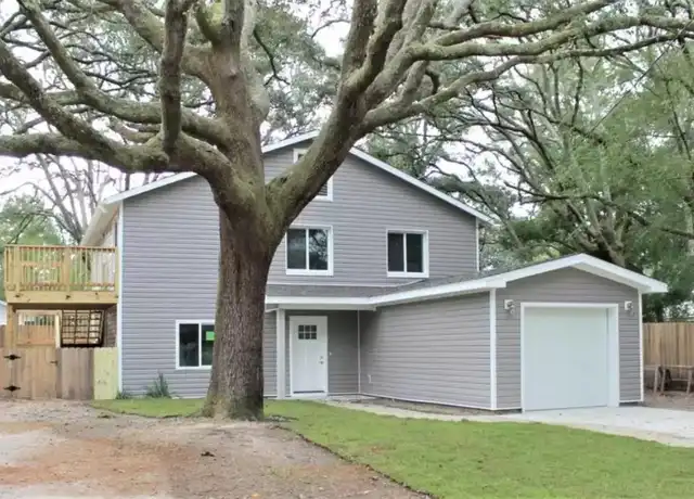 Property at 719 Cypress Dr, Niceville, FL, 32578, 4 beds, 4 baths, [object Object]