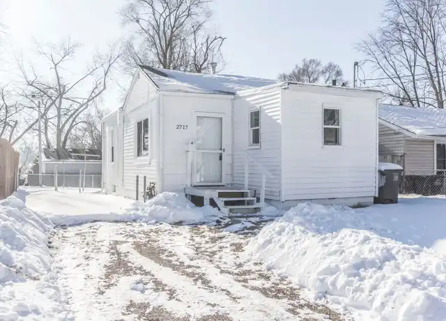 Property at 2717 E Washington Ave, Des Moines, IA, 50317, 2 beds, 1 bath, [object Object]